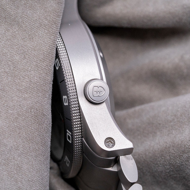 2024 Elliot Brown Holton Auto GMT Whiteout Frosted Steel