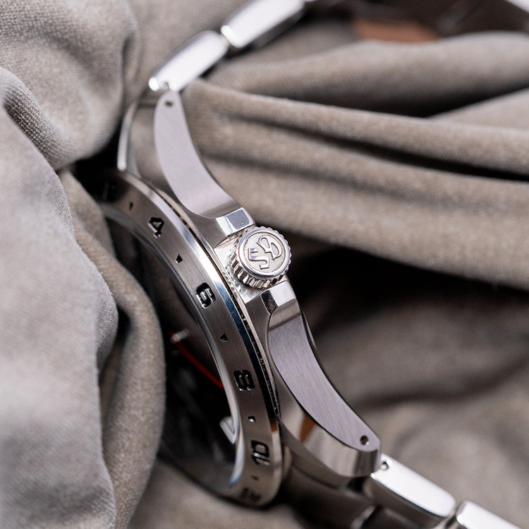 2021 Grand Seiko GMT Quartz Blue 39mm SBGN005G