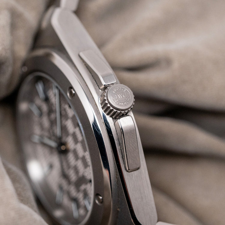 2025 IWC Ingenieur Automatic 40mm Titanium IW328904