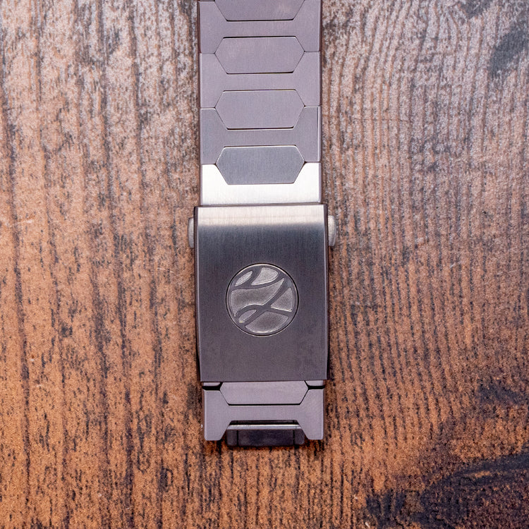 2023 Atelier Wen x Revolution Perception Red Limited Edition