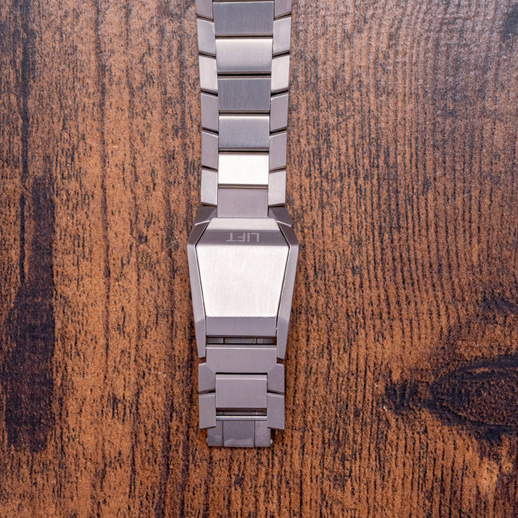 2023 Oris ProPilot X Kermit Edition 39mm Titanium