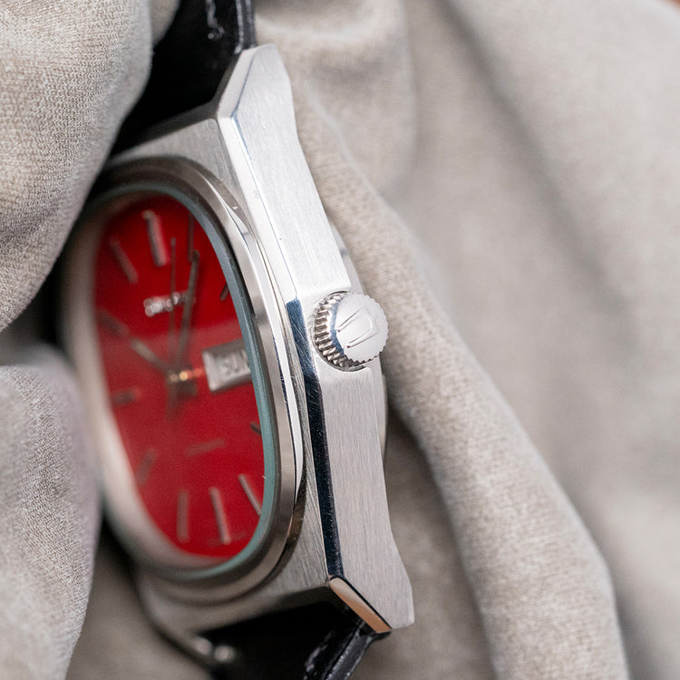 1979 Bulova Automatic Day Date Deep Red Dial 35.5mm