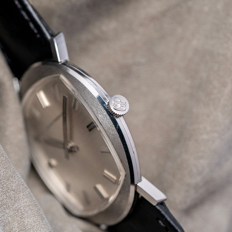 1970s Girard-Perregaux Manual 33.5mm Dress Watch Box & Papers