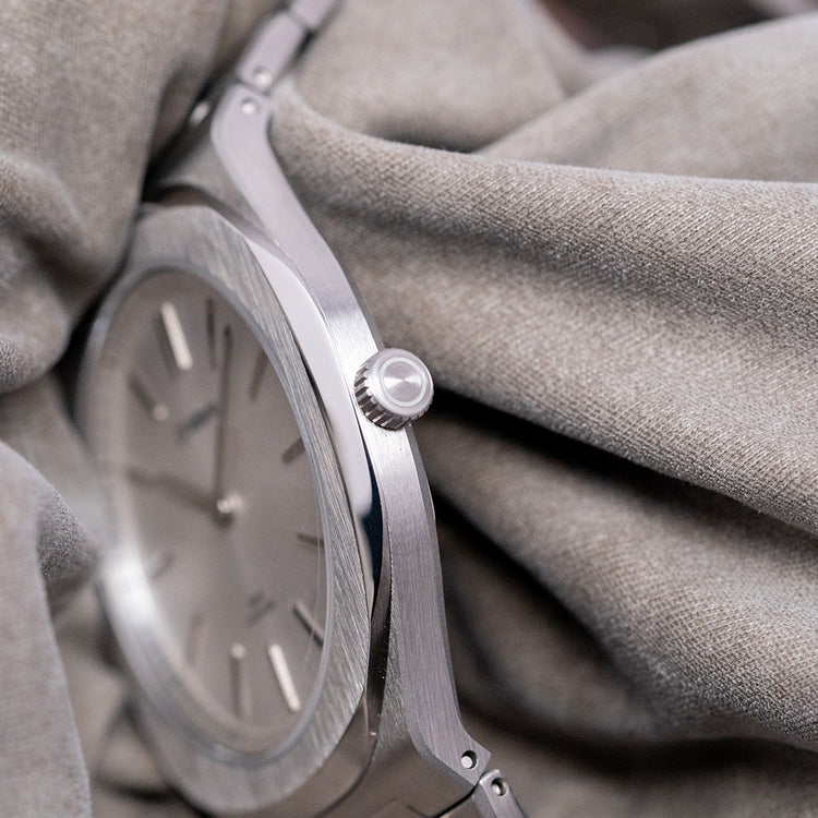 2025 D1 Milano Ultra Thin 1970 Groovy Silver Quartz 39mm