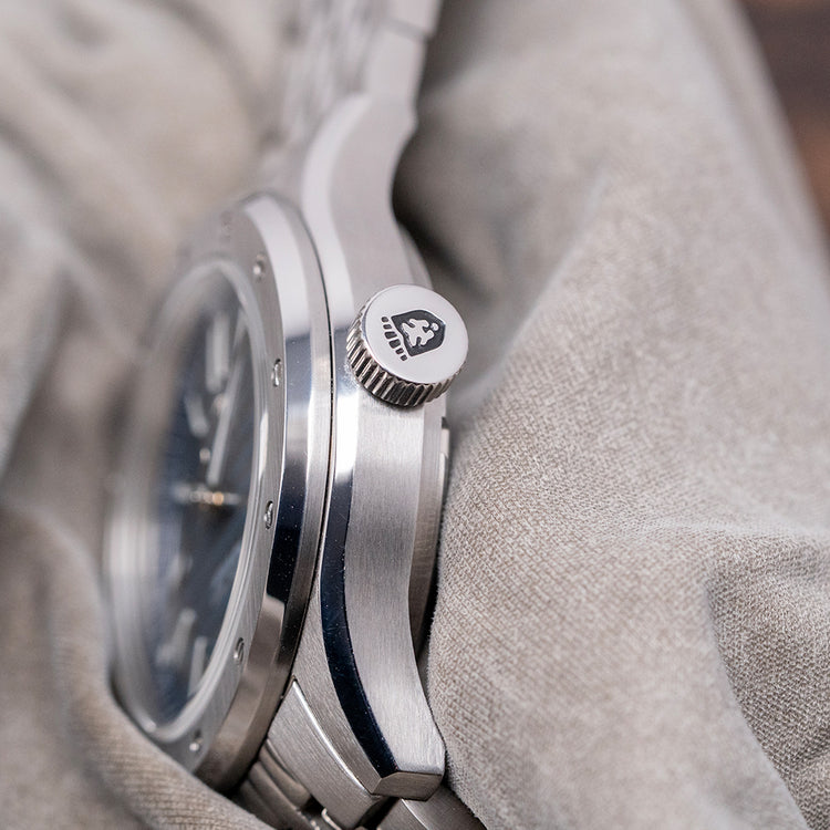 2025 Heinrich Helicoprion ZirkuTi Automatic on Bracelet 39.5mm