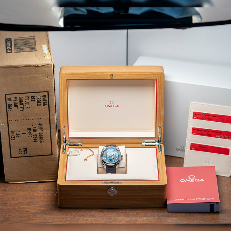 2024 Omega Aqua Terra 150M GMT Worldtimer 43mm 220.12.43.22.03.001