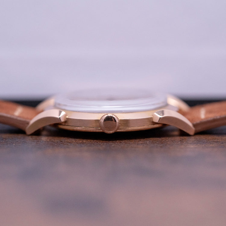 1950s Fleuron 18ct Rose Gold Bombe Lugs 35mm Manual