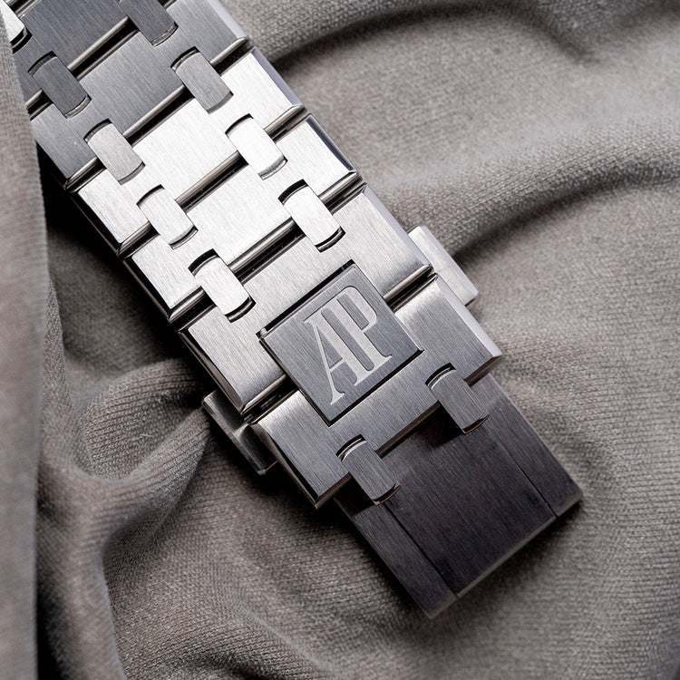 2016/17 Audemars Piguet Royal Oak 41mm Blue Dial 15500ST