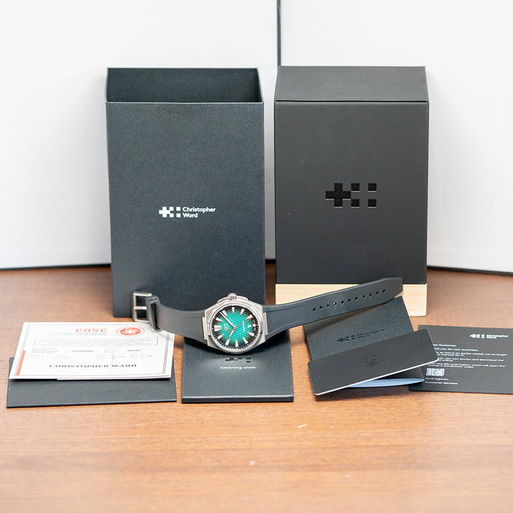 2025 Christopher Ward Twelve Ti Aurora Green 40mm on Rubber