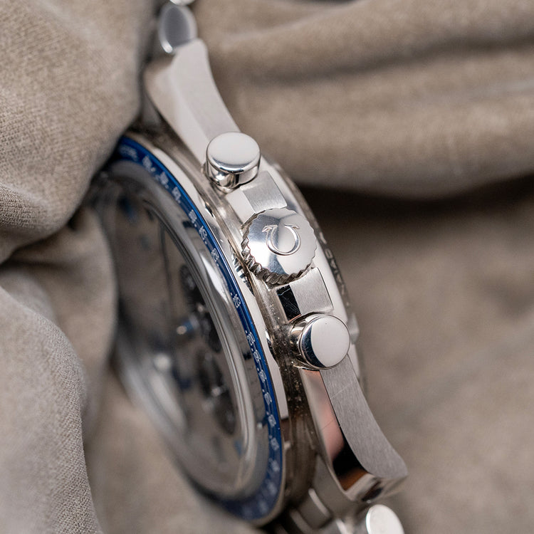 2024 Omega Speedmaster 'Silver Snoopy' 42mm 310.32.42.50.02.001