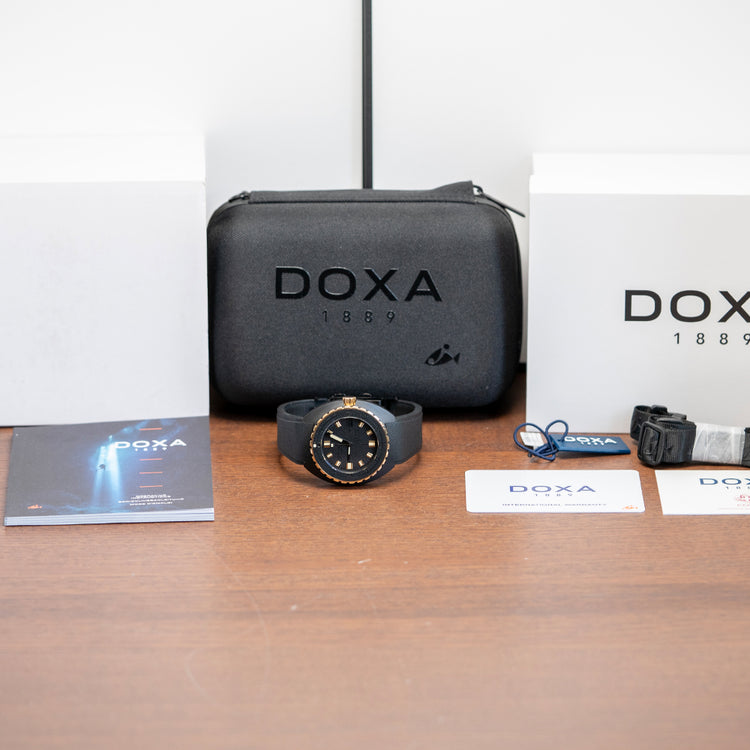 2024 DOXA SUB 300β Beta Sharkhunter Ceramic 42.5mm