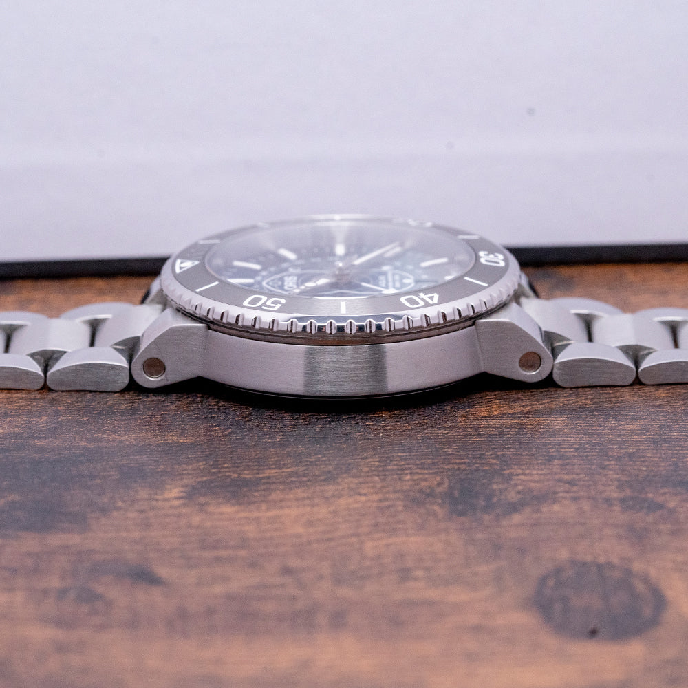 2021 Oris Aquis Dat Watt Limited Edition 43.5mm 01 761 7765 4185