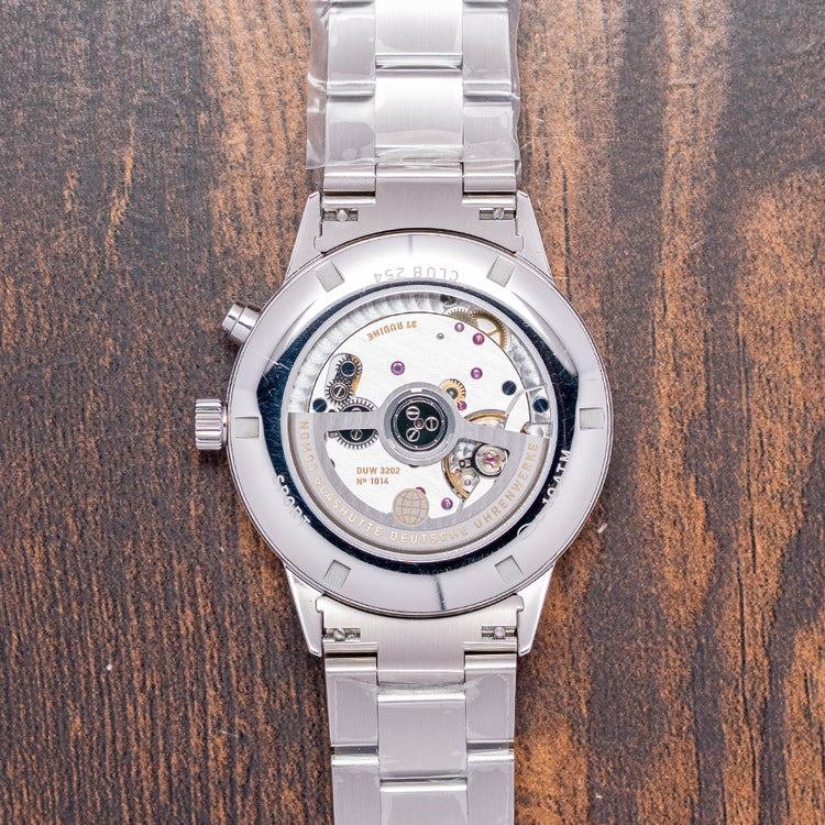 2025 Nomos Club Sport Neomatik Worldtimer Blue 40mm 790