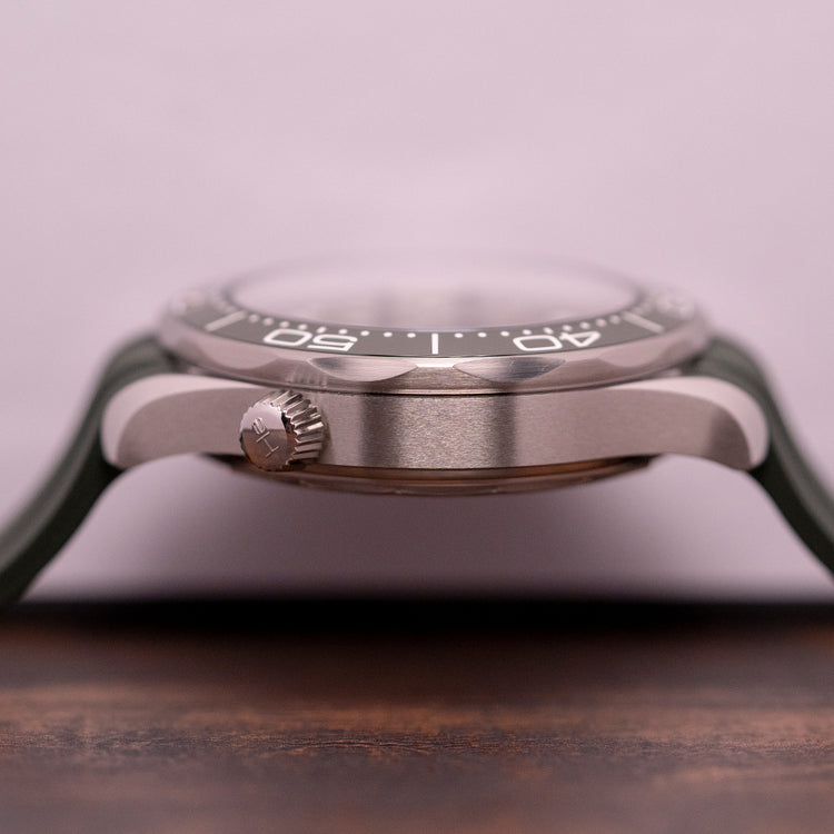 2022 Omega Seamaster 300M Co-Axial Green 210.32.42.20.10.001