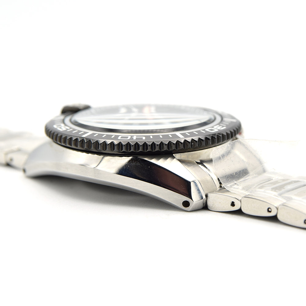 2012 Seiko Automatic Diver SKZ325 on Bracelet