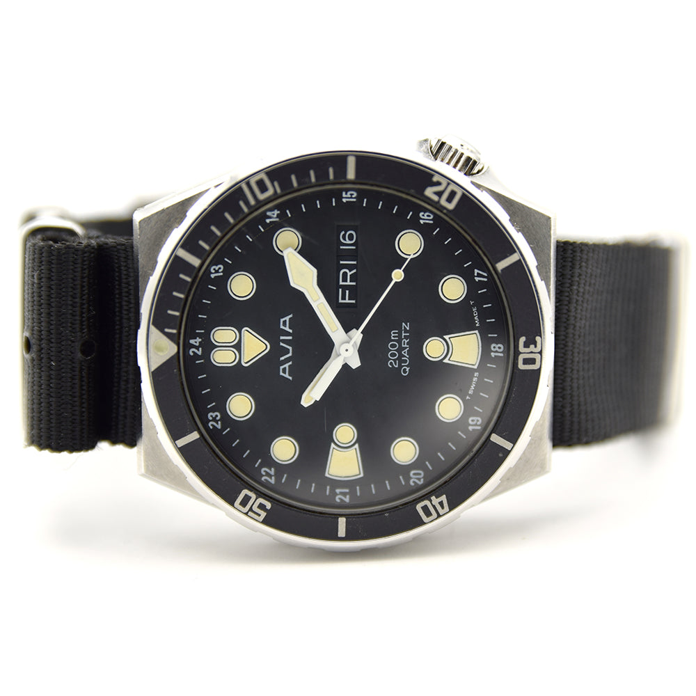 1990s Avia 200M Quartz Tritium Diver