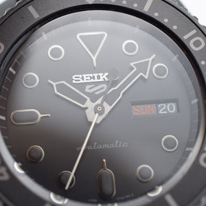 2021 Seiko 5 "5KX" All Black SRPD79K1