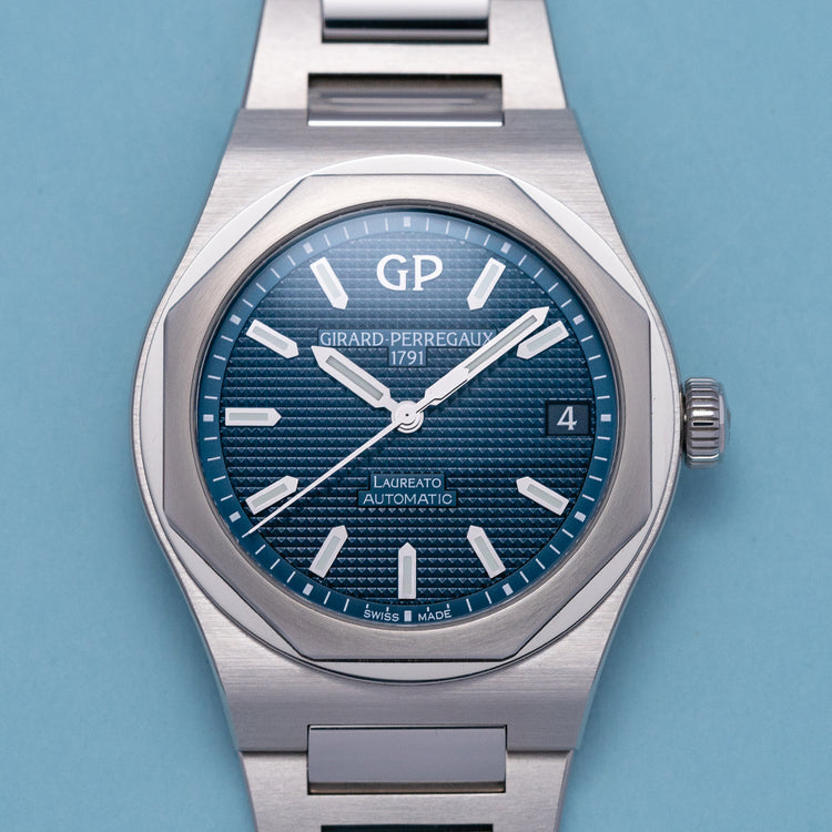 2022 Girard Perregaux Laureato 42 Blue Auto 81010-11-431-11A