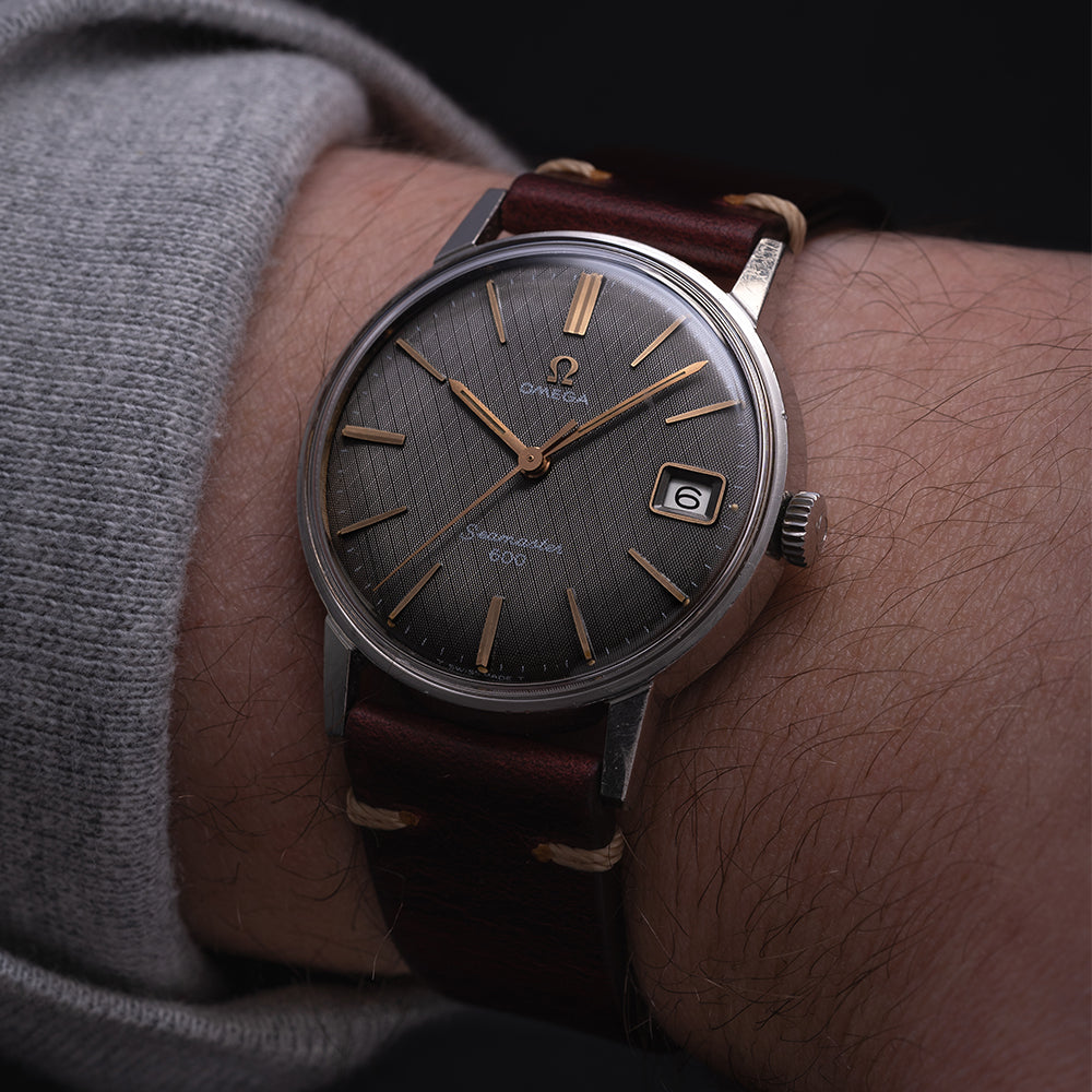 Omega seamaster best sale linen dial