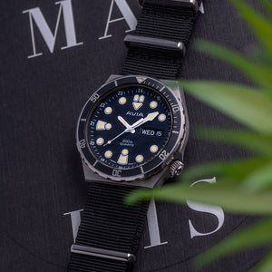 1990s Avia 200M Quartz Tritium Diver