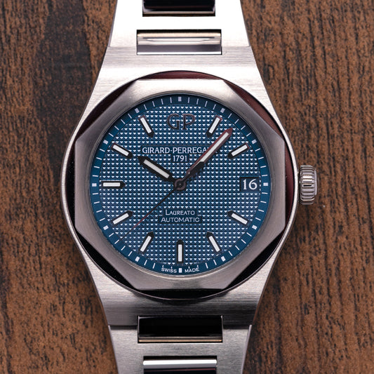 2022 Girard Perregaux Laureato 42 Blue Auto 81010-11-431-11A