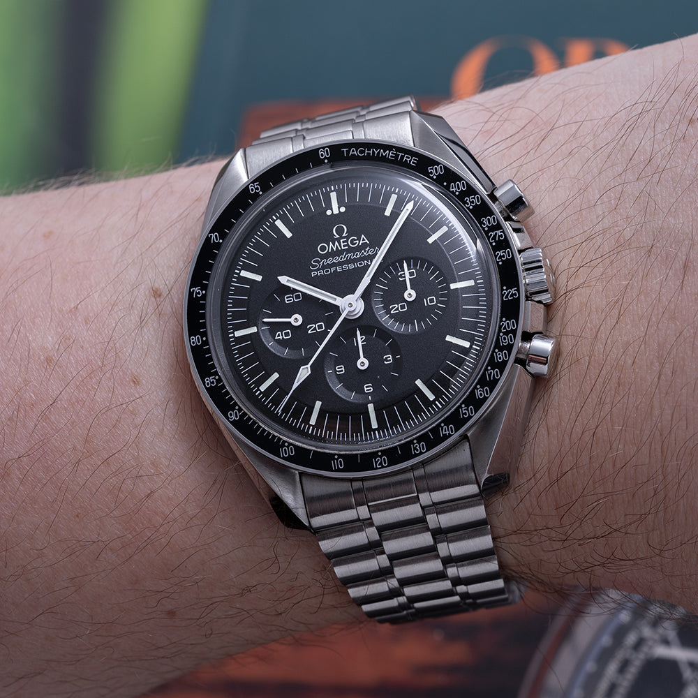 Omega speedmaster professional moonwatch on sale hesalite