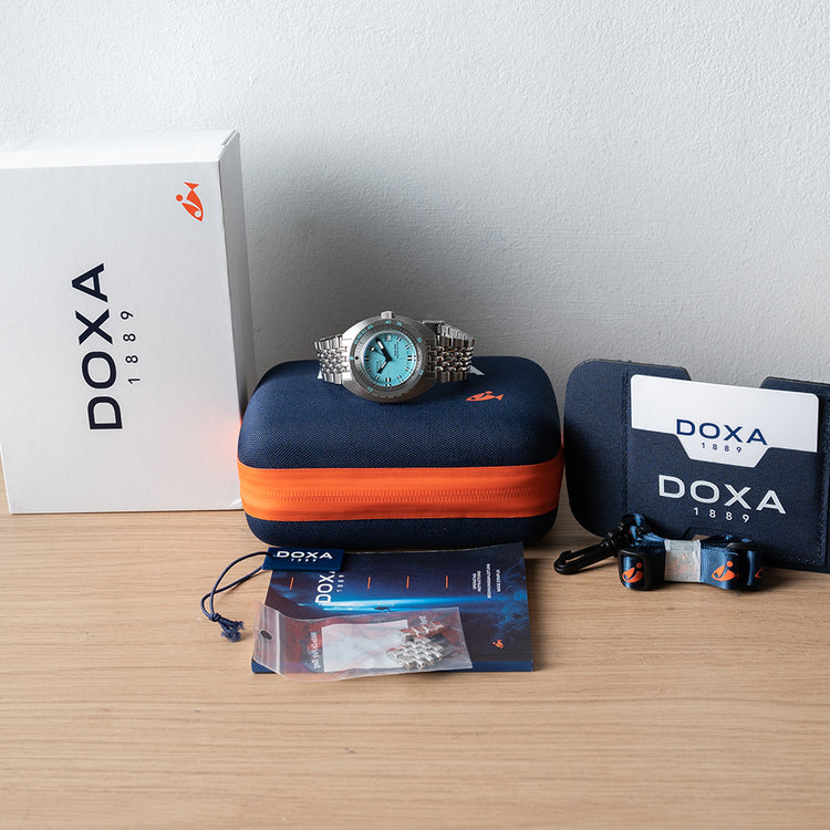 2021 Doxa SUB 300 Aquamarine Blue 821.10.241.10