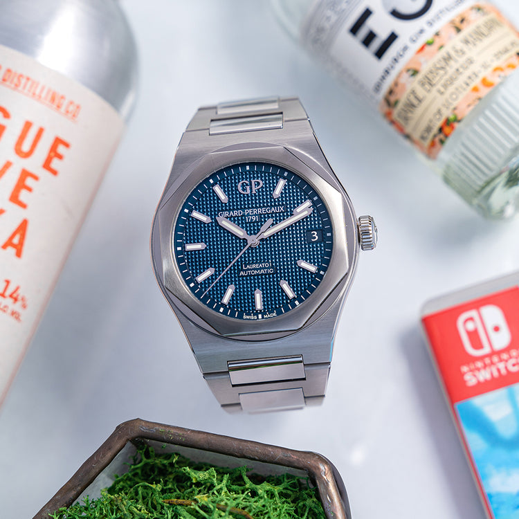 2022 Girard Perregaux Laureato 42 Blue Auto 81010-11-431-11A