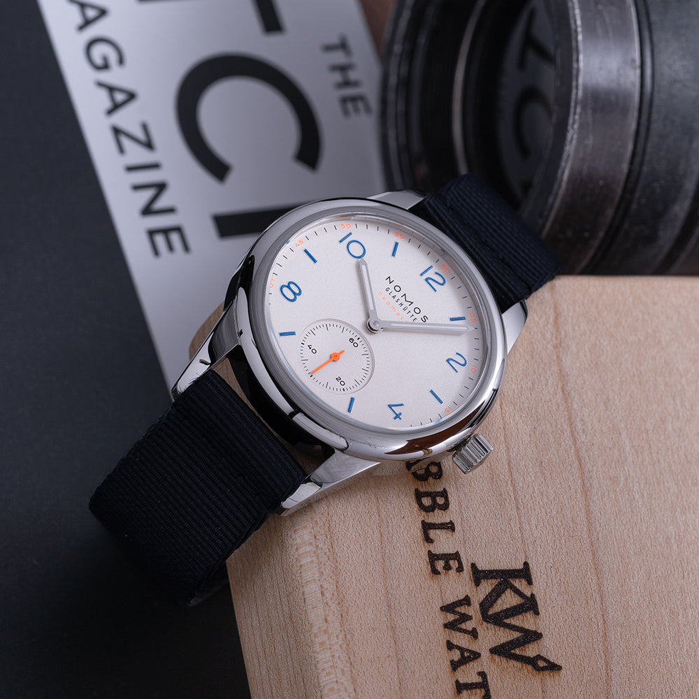 Nomos club clearance 775